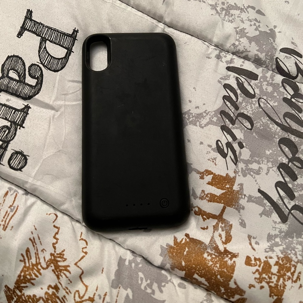 iPhone XR portable charger phone case